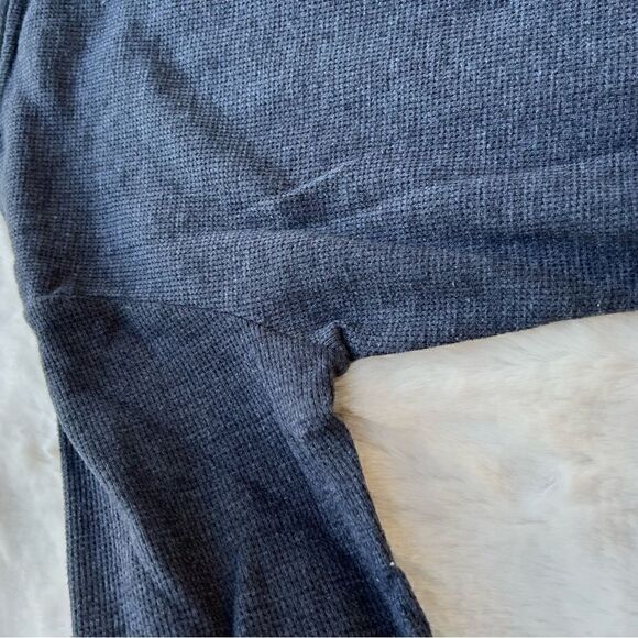 NFL New England Patriots Pro Line Long Sleeve Glitter Logo Tee Women’s M - Picture 8 of 12